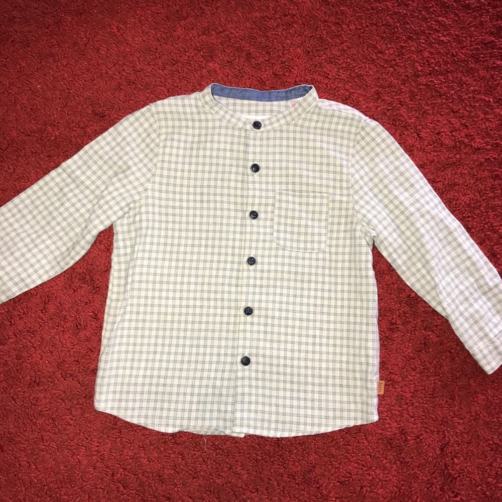 Long sleeve button down